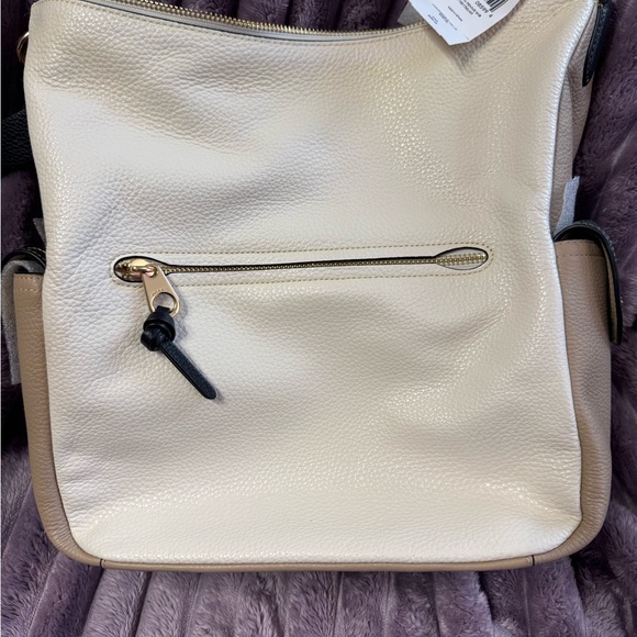 Coach Cream and Tan Leather Shoulder Bag with Gold Accents - Picture 2 of 6